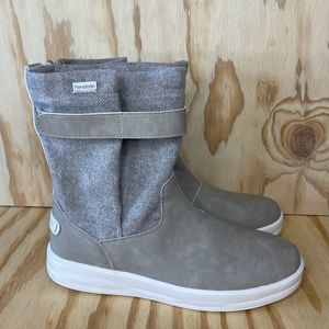 Hey Dude Women's Robin Boots Beige Size 11
